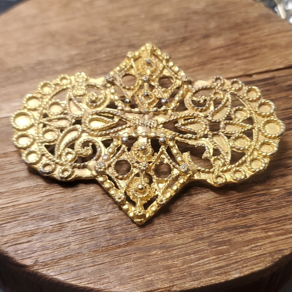B804 ornate openwork edwardian sash‎ pin brooch collectible